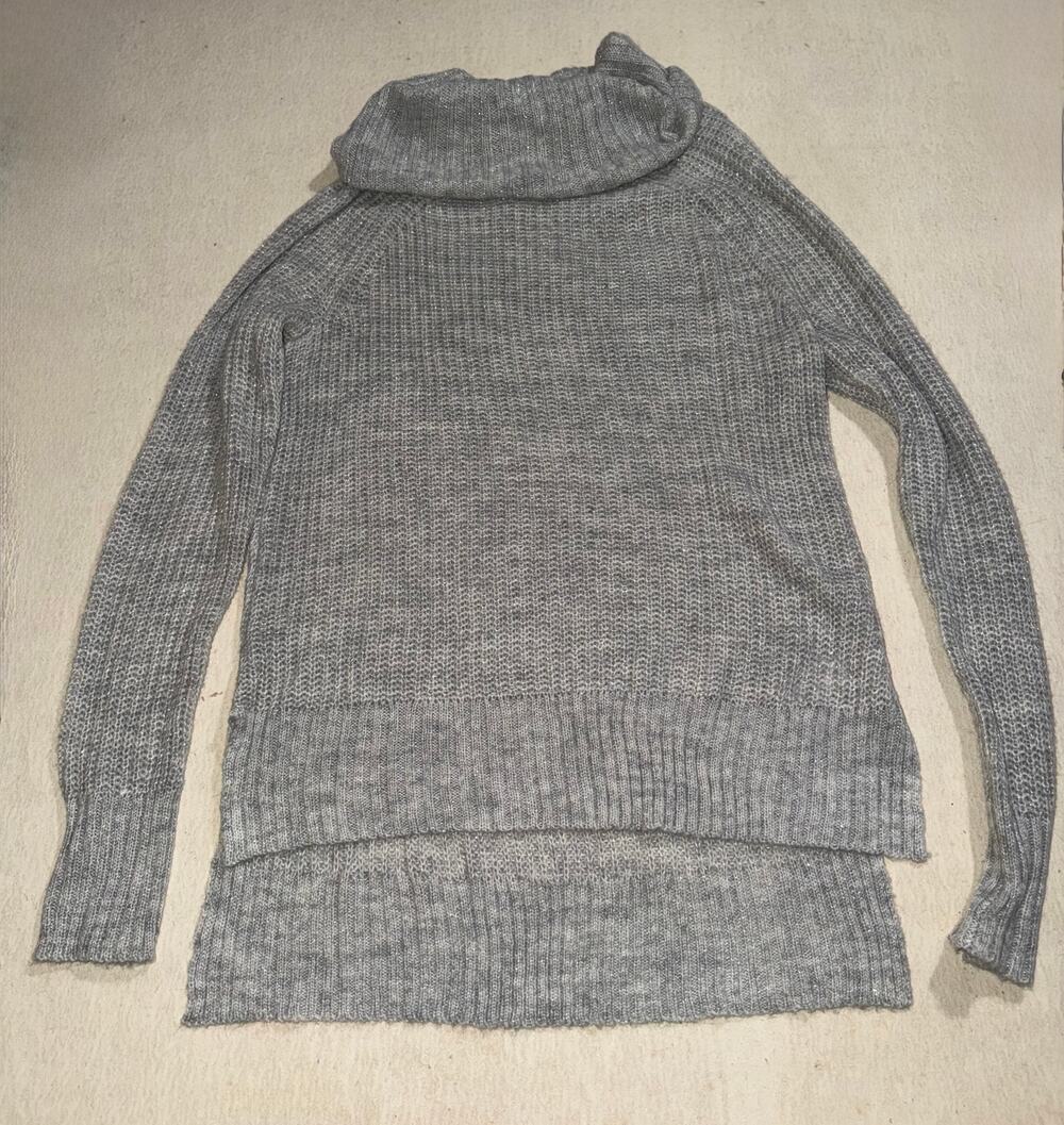 Maurice’s women’s New grey waffle sweater